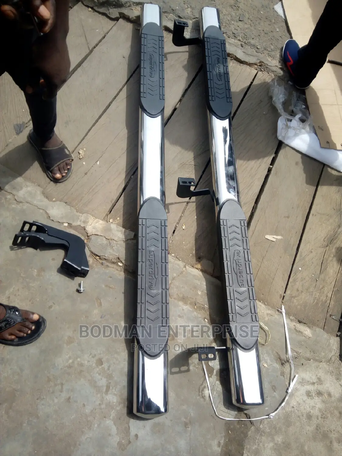 Side Step Stainless for Pickup Trucks +*
