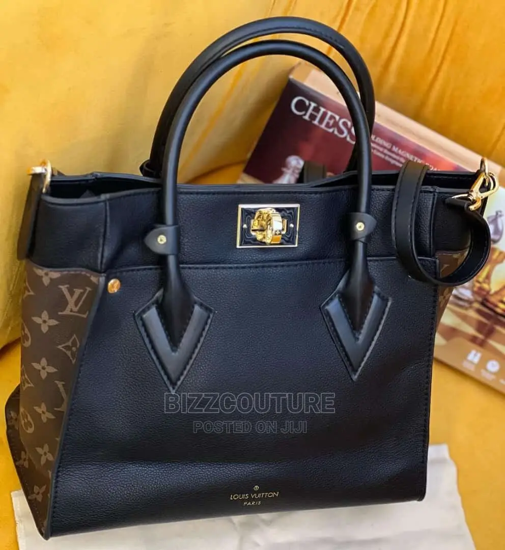 Original LOUIS VUITTON Shoulder Bags Available in Store