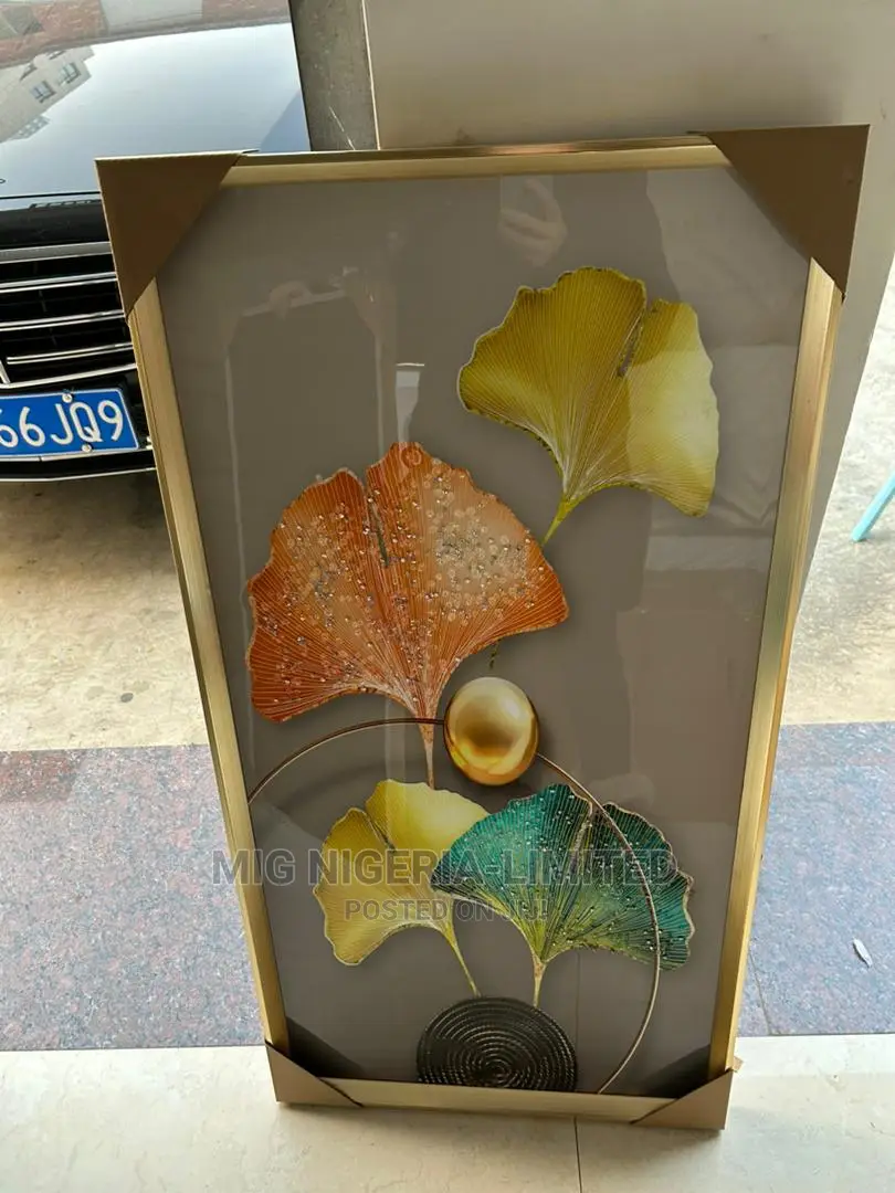 Wall Portrait Golden Decorative Frame