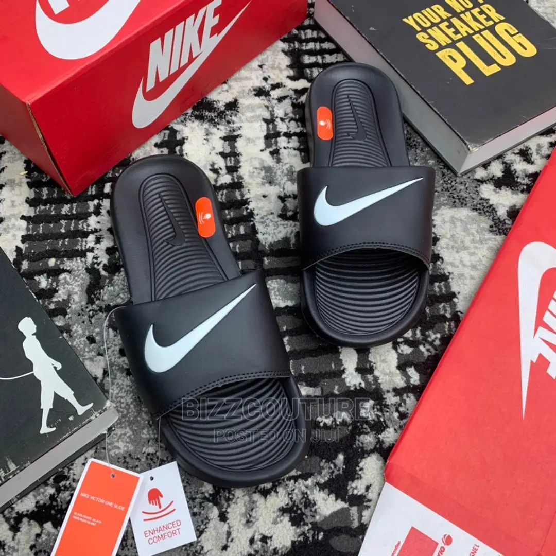 Original NIKE Victori Slides Available in Store