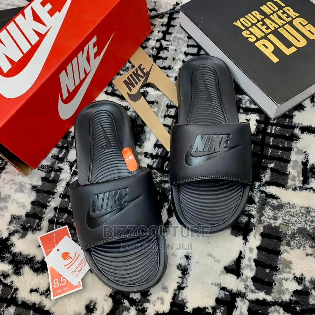 Original NIKE Victori Slides Available in Store