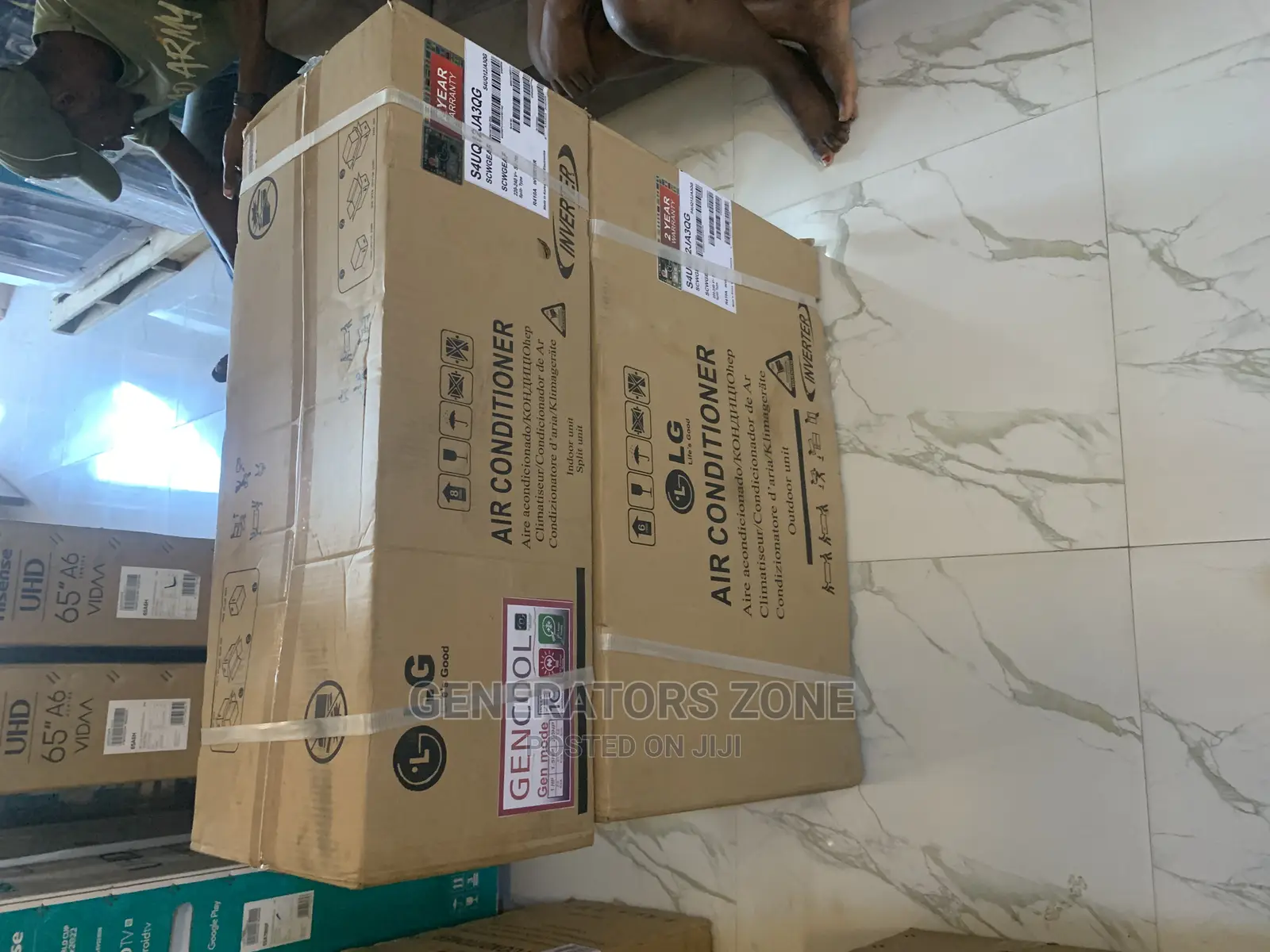 LG 1.5hp a/C ( Dual Inverter) + Kits