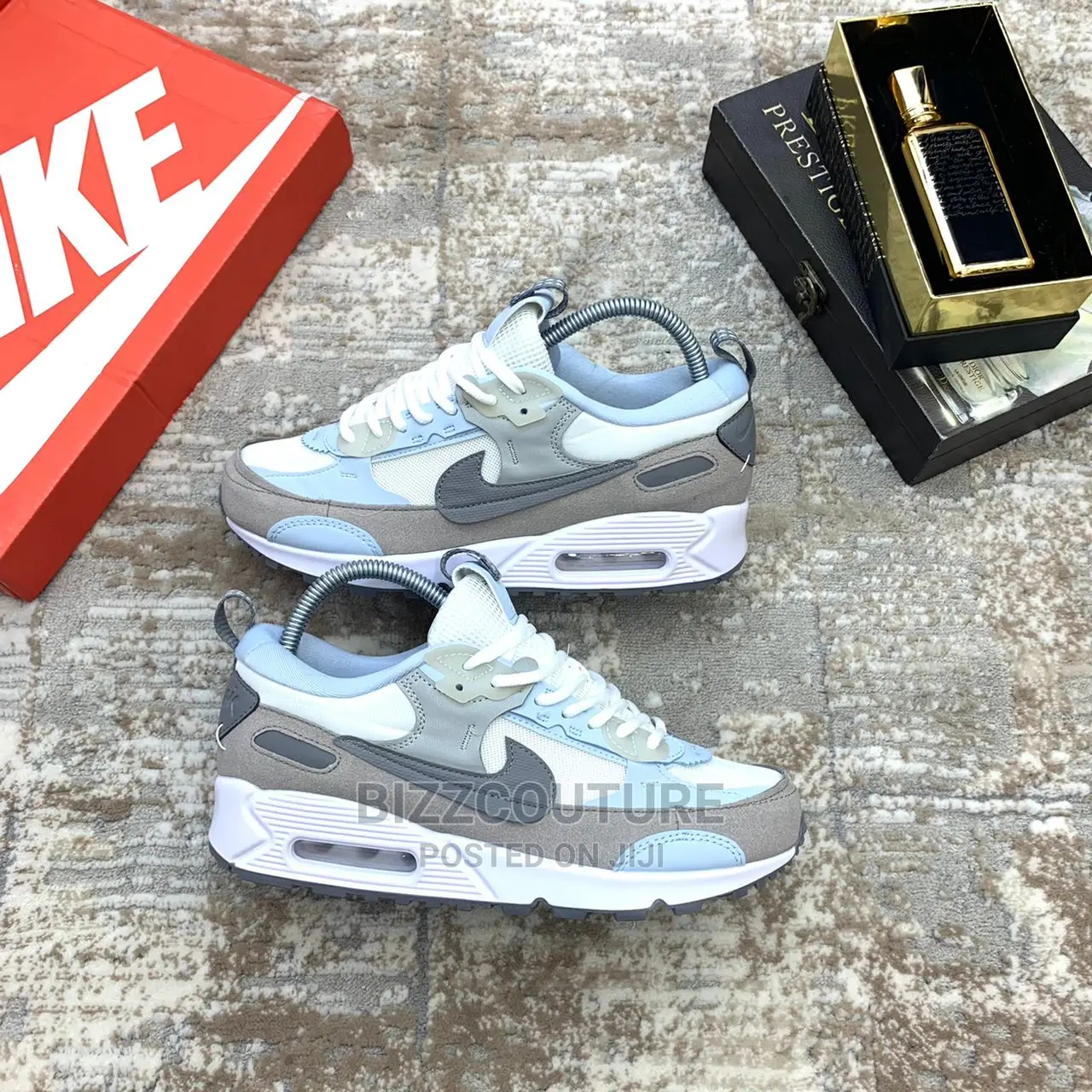 Original NIKE AIR MAX 90 FURURA Sneakers Available in Store