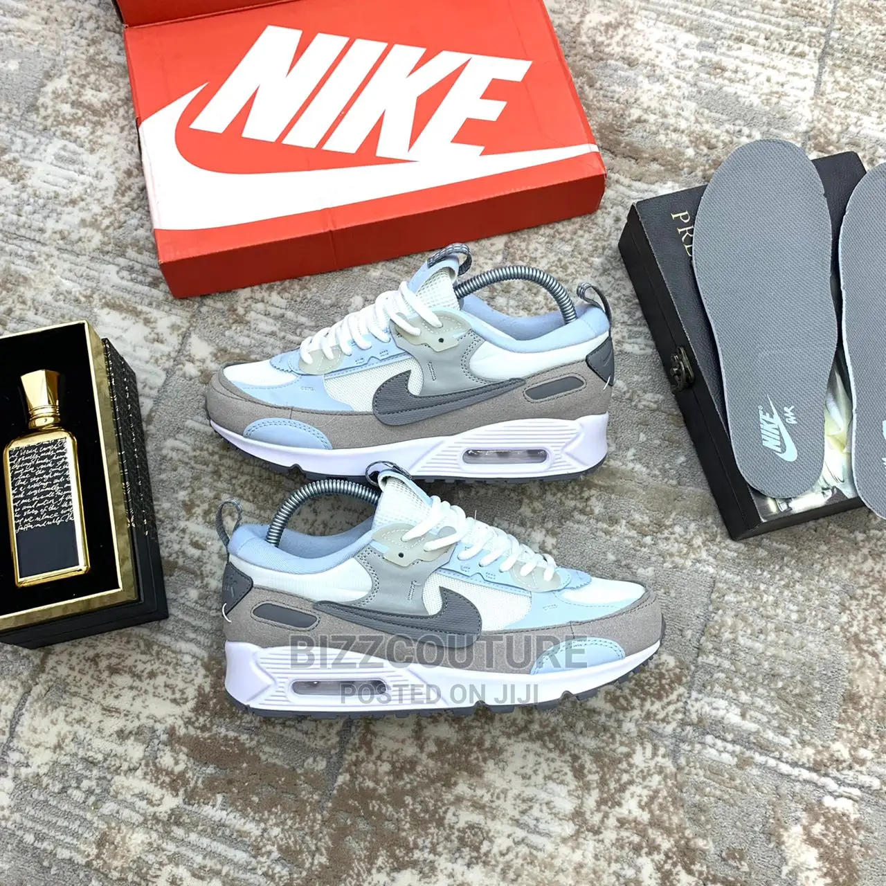 Original NIKE AIR MAX 90 FURURA Sneakers Available in Store