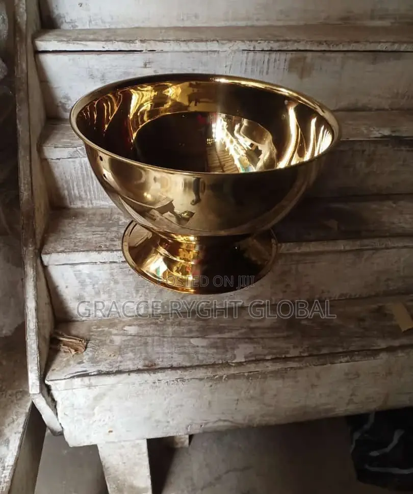 Gold Stainless Champagne Bowl With Deer Head Handle