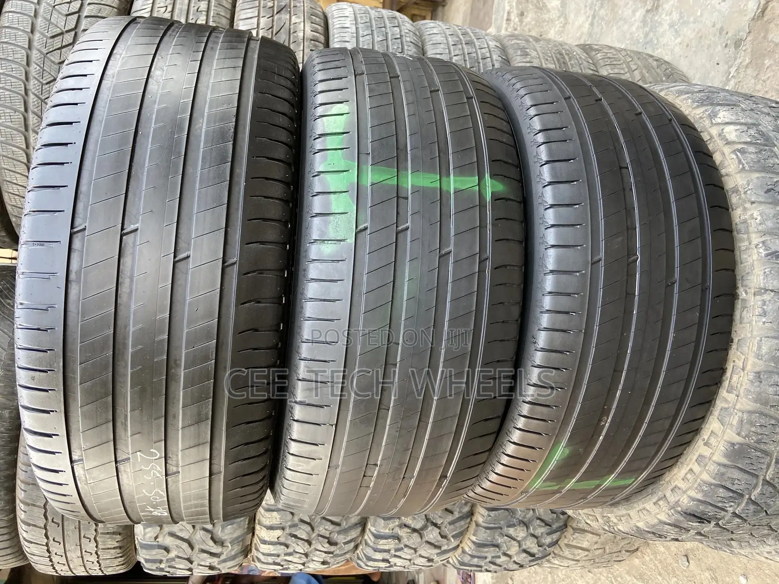 16,17,18,19,20,21,22 Inches Tires for Jeep/Car