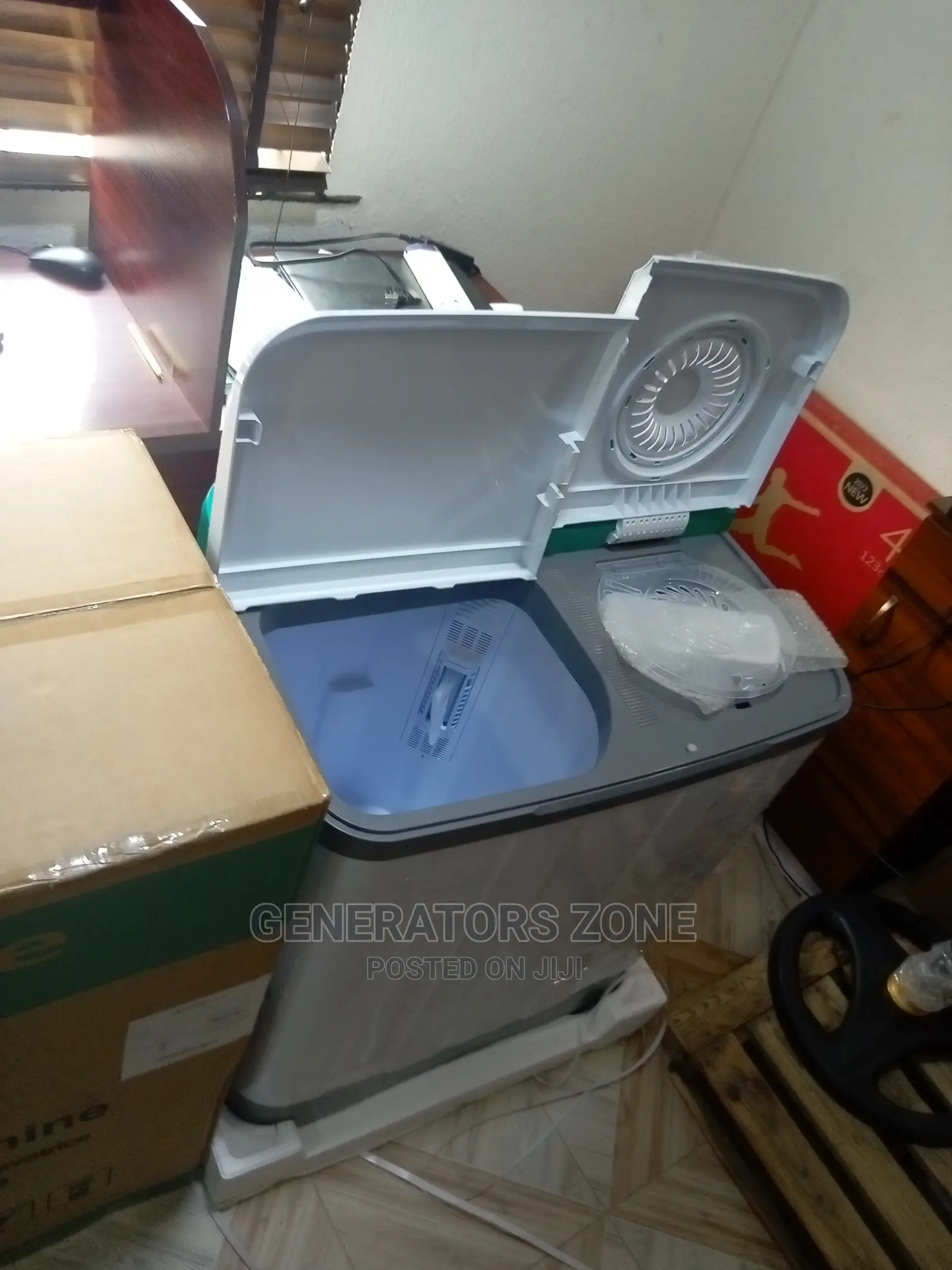 11kg-Hisense Twin Tub Washing Machine+Spin