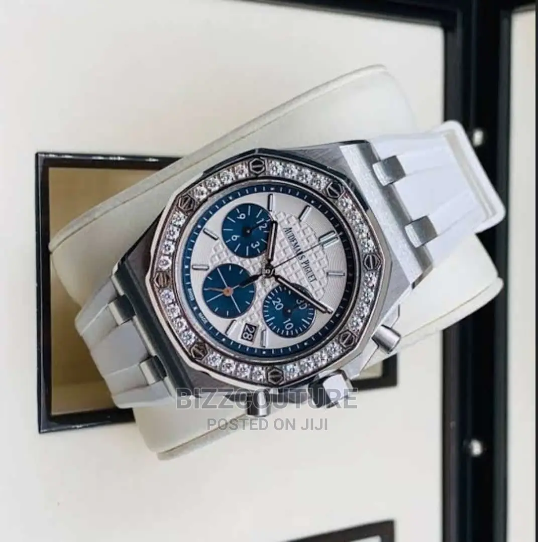 Original AUDEMARS PIGUET Rubber Strap Available in Store