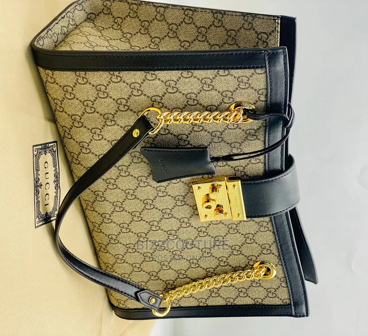 Original GUCCI Shoulder Bags Available in Store