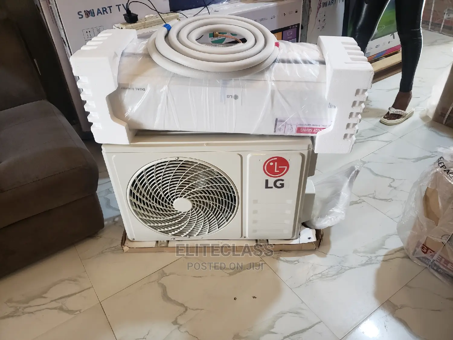 1.5HP LG Inverter Split a/C With Remote Control