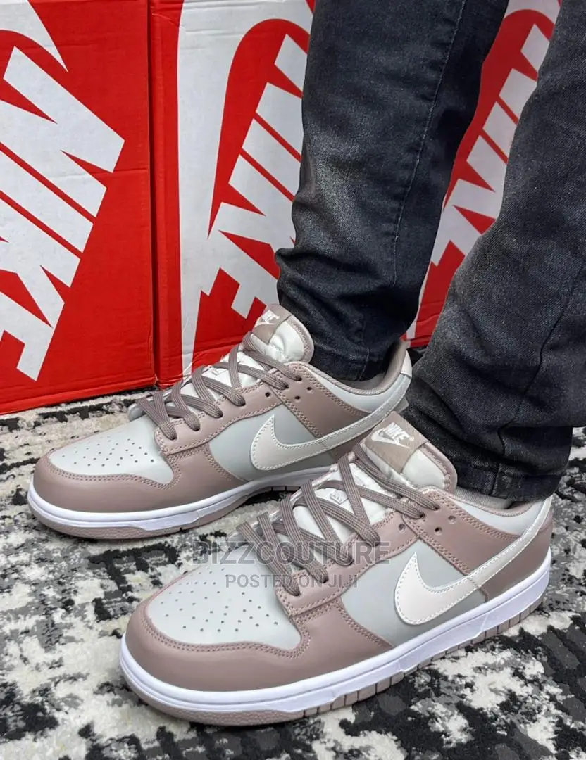 Original NIKE SB DUNK Low Bone Beige Available in Store