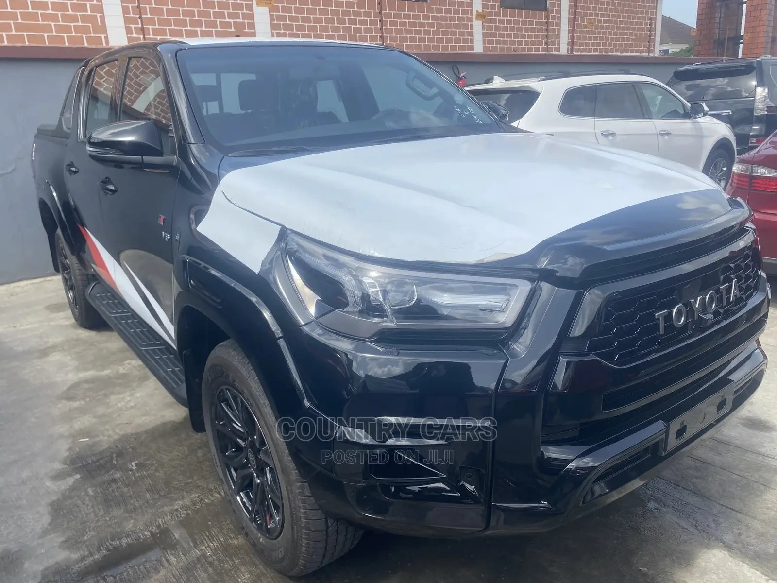 Toyota Hilux 2022 Black