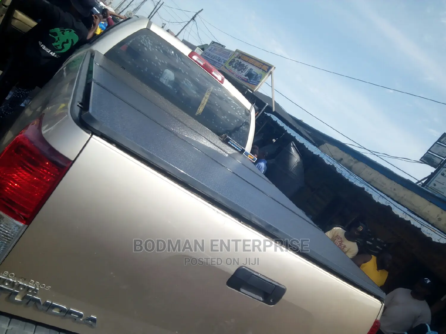 Boot Cover Fibber Folding for Toyota Tundra 2010 Up **+