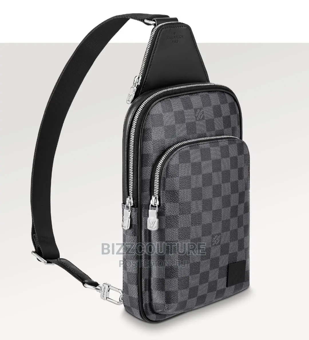 Original LOUIS VUITTON Crossbody Bags Available in Store