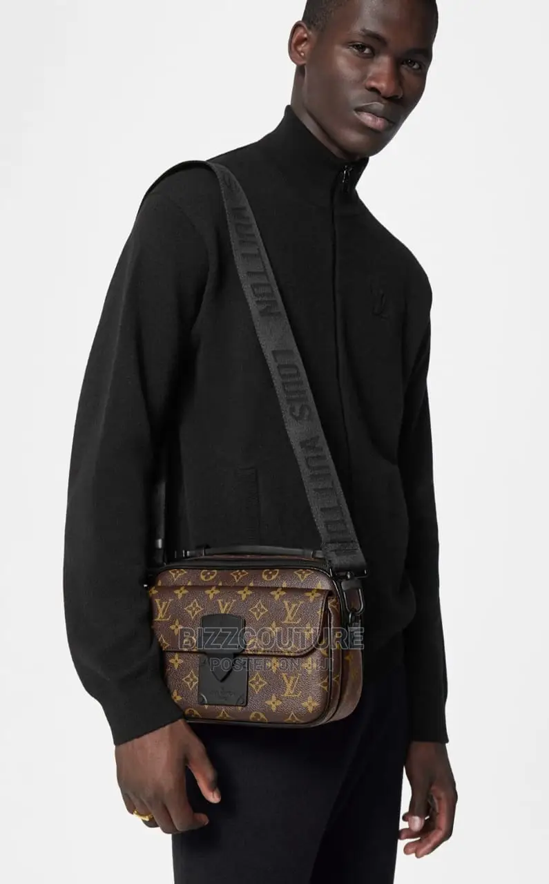 Original LOUIS VUITTON Crossbody Bags Available in Store