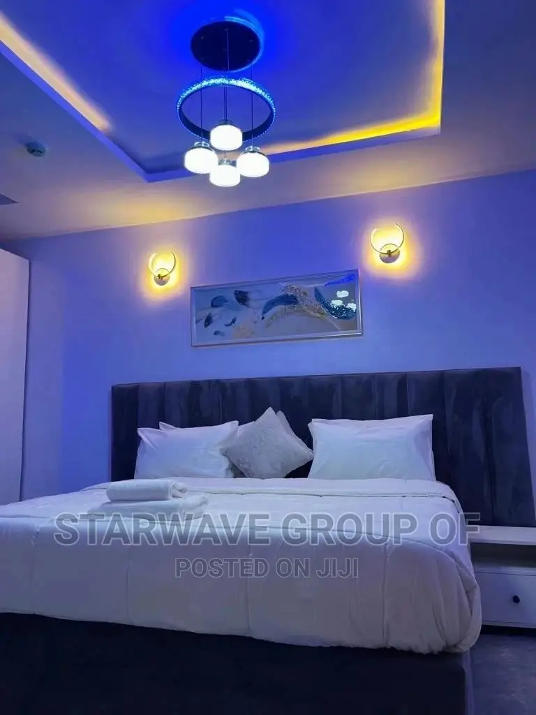 3 Bedroom Shortlet Apartment With Ps5