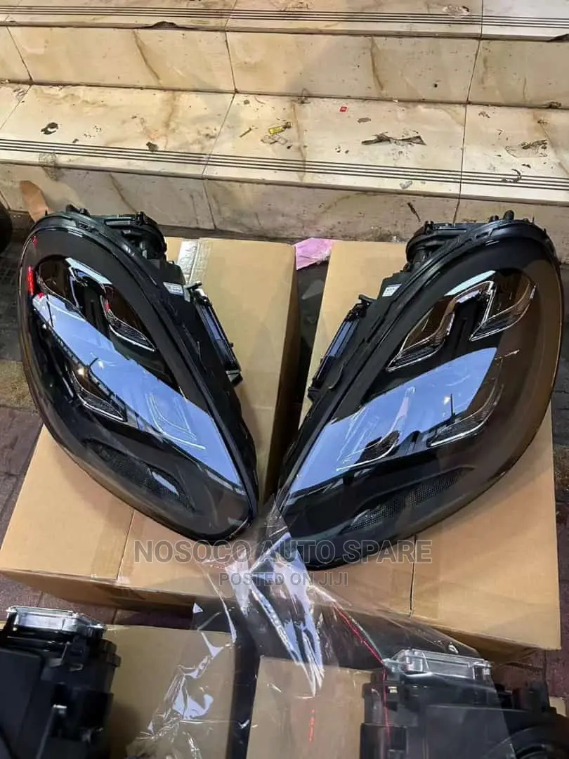 Set of Full Light Porsche Cayenne 2018 and 2021