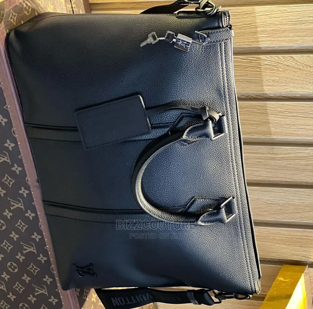 Original LOUIS VUITTON Laptop Bags Available in Store