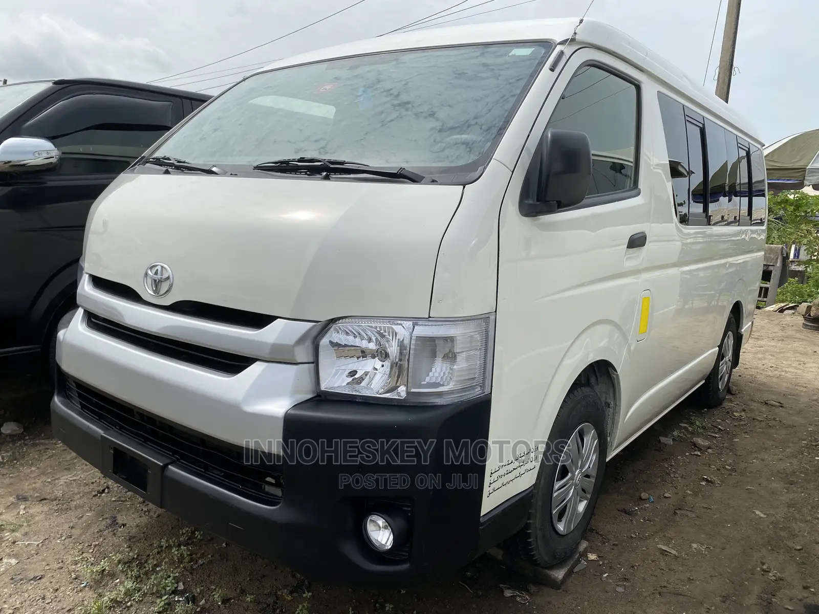 Toyota HiAce 2013 White