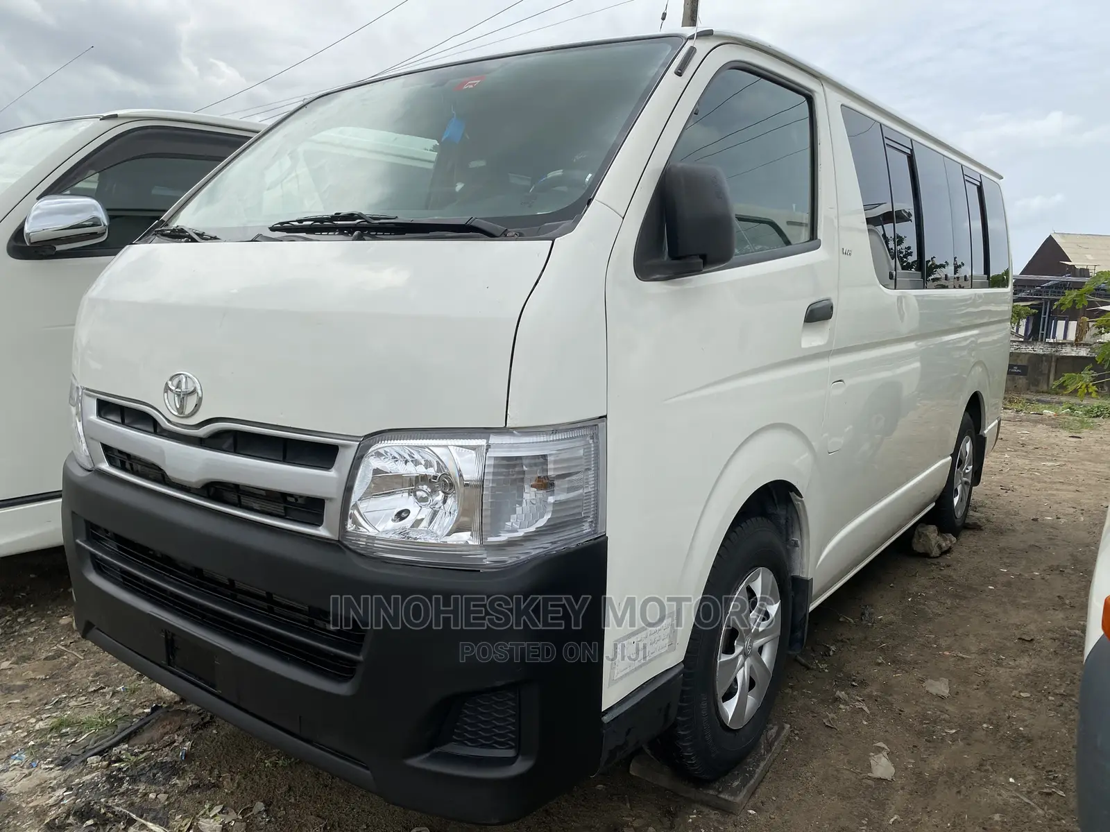 Toyota HiAce 2010 White