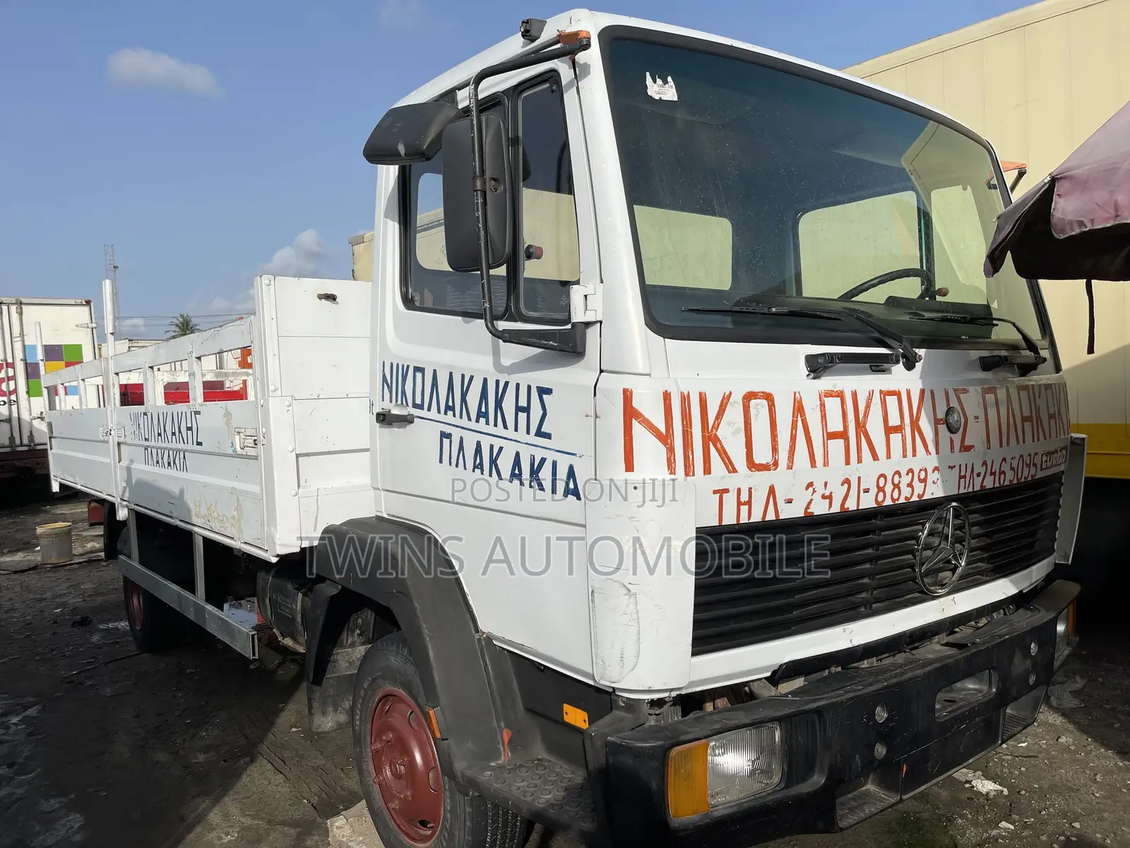 Mercedes-Benz 814 Direct Bucket