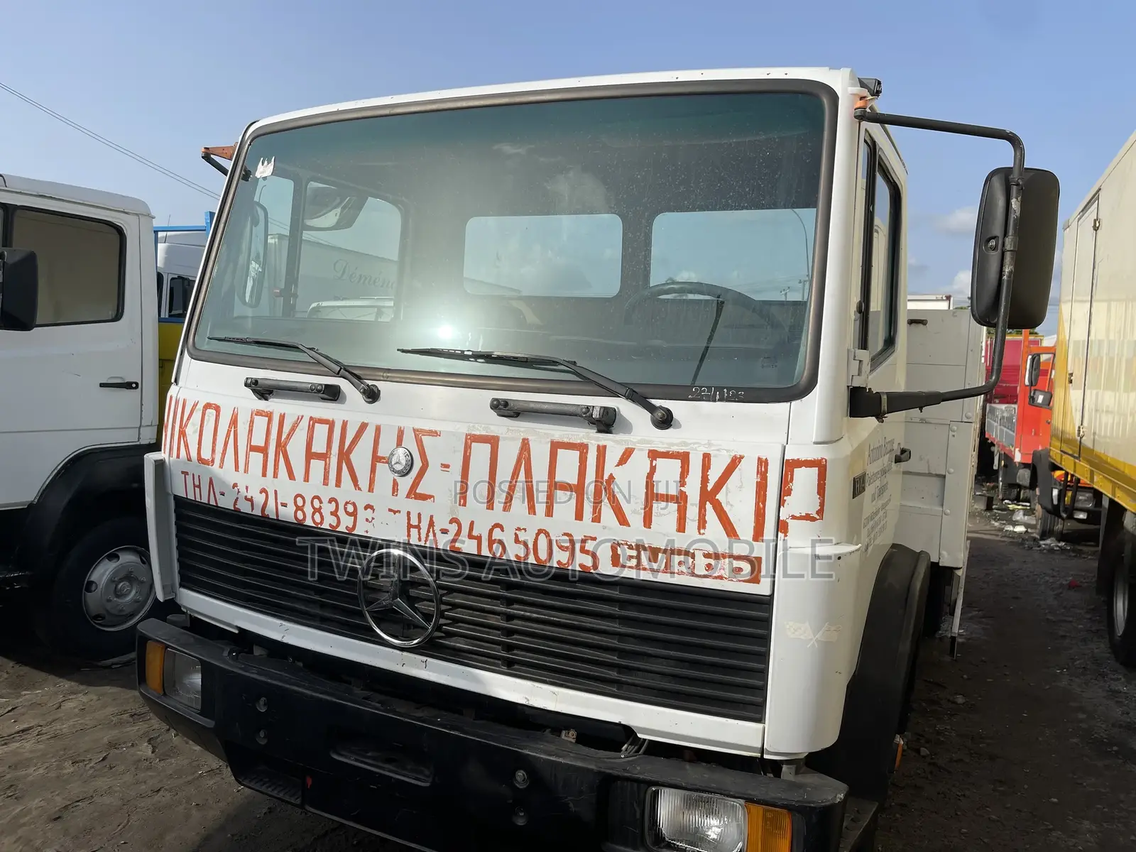 Mercedes-Benz 814 Direct Bucket