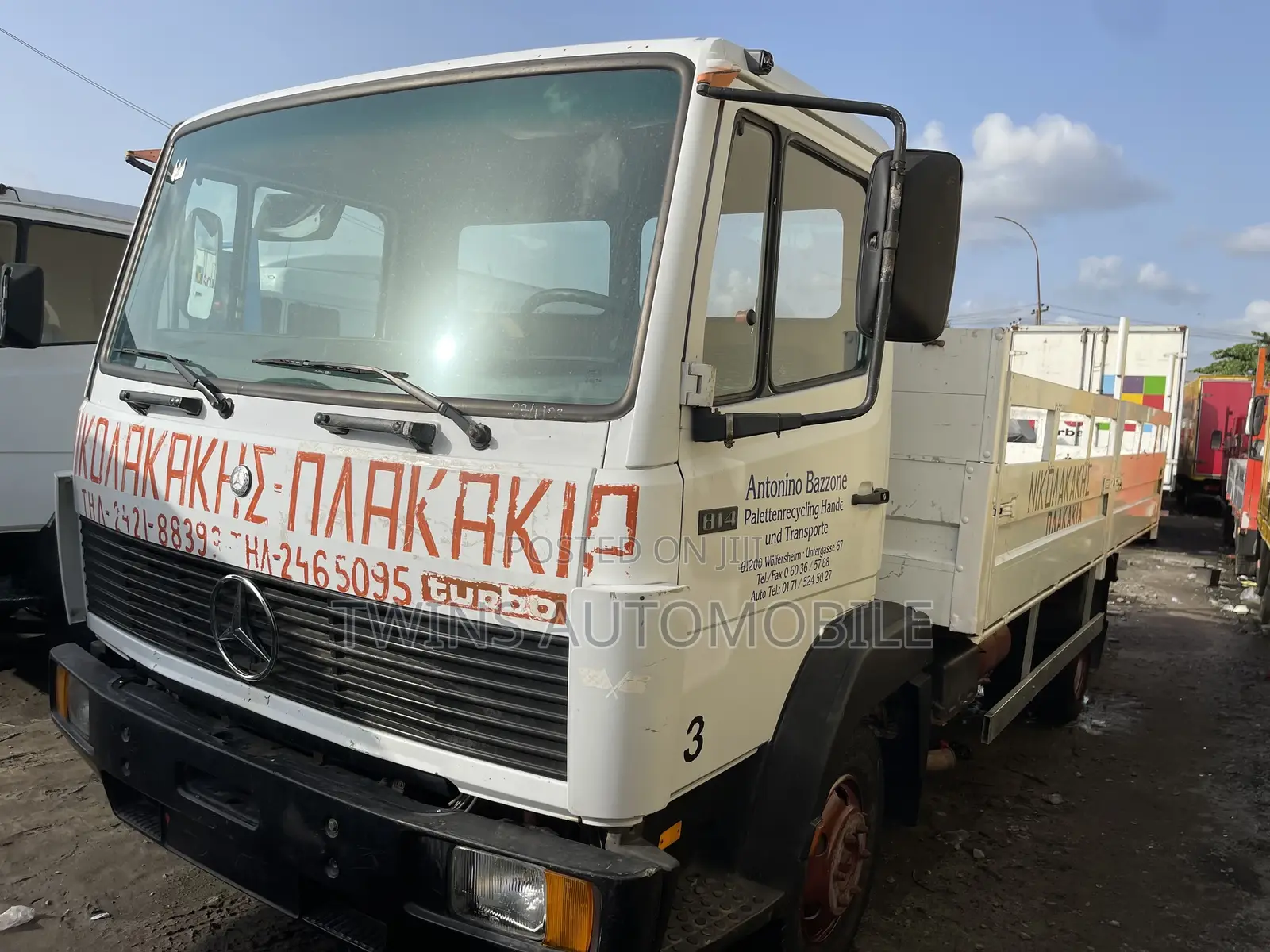 Mercedes-Benz 814 Direct Bucket