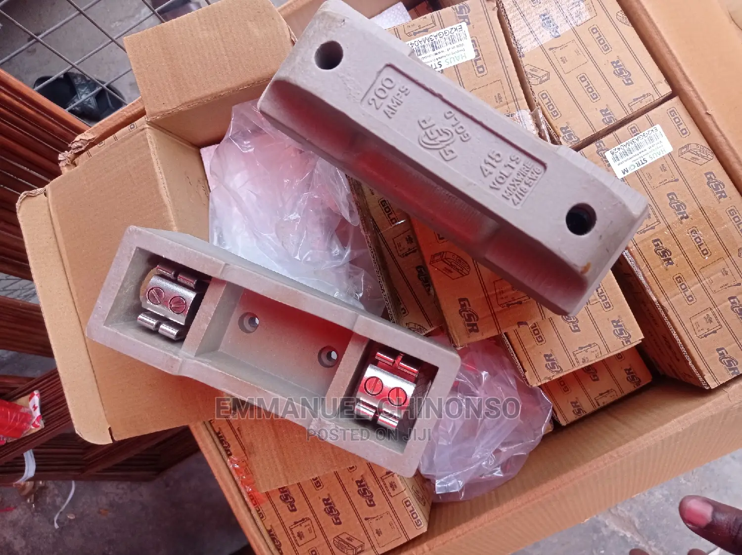 200a GSR-Gold Fuse and Base