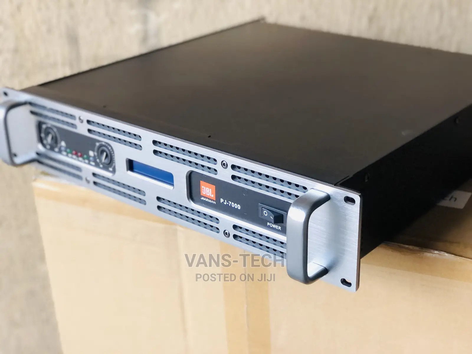 JBL Pj-7000 Amplifier