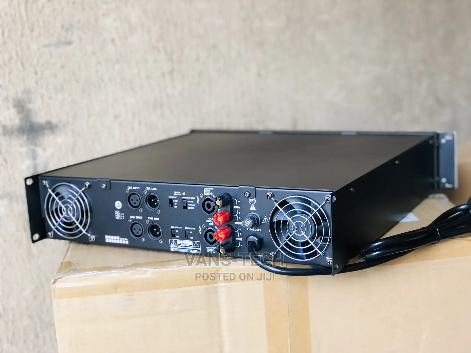 JBL Pj-7000 Amplifier