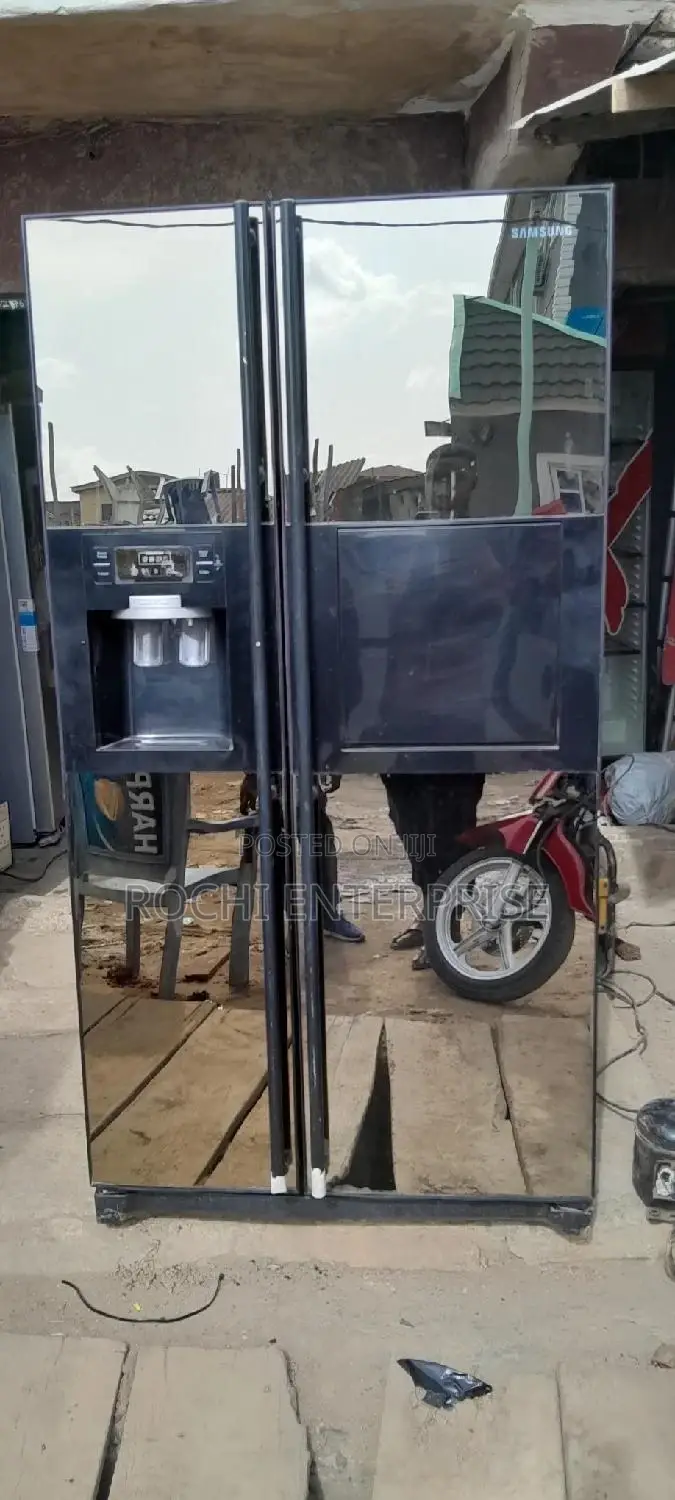 Samsung Side by Side Door Refrigerator Fridge and Freezer
