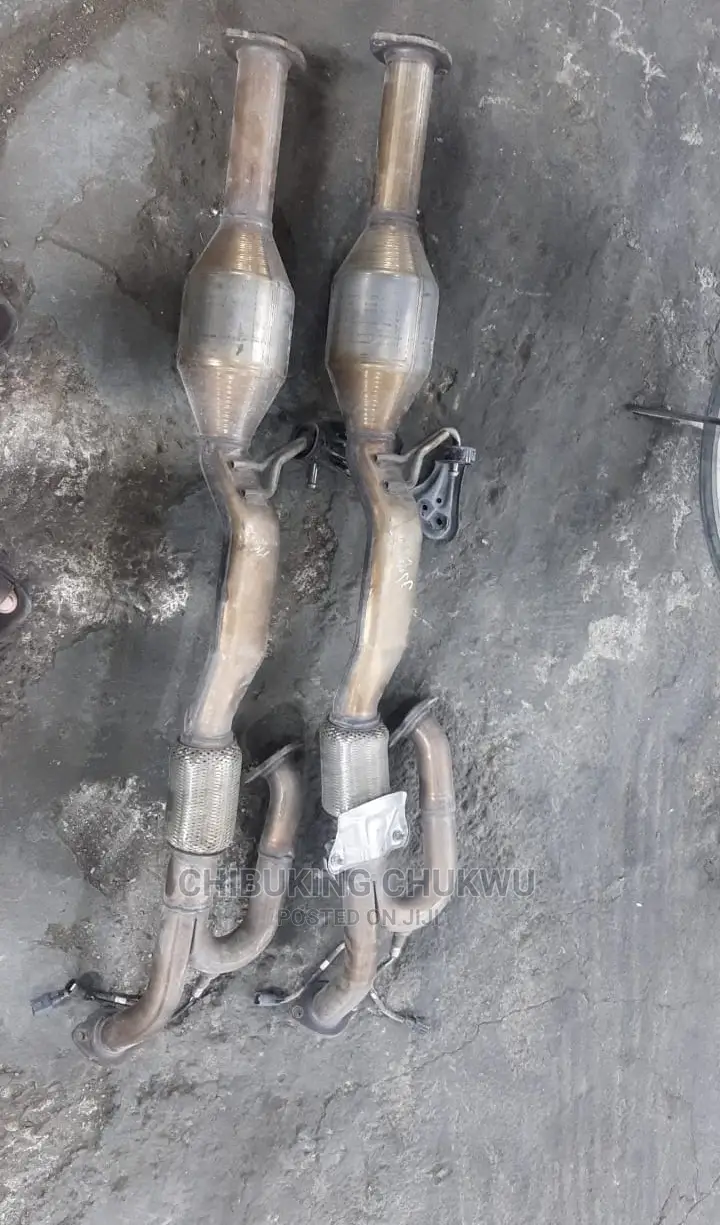 Lexus ES-350 2018 Center Catalyst Net Exhaust Pot.