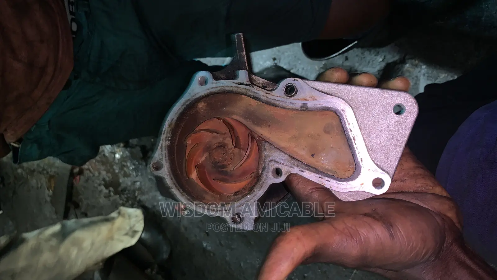 Water Pump Escape 1.6 2013