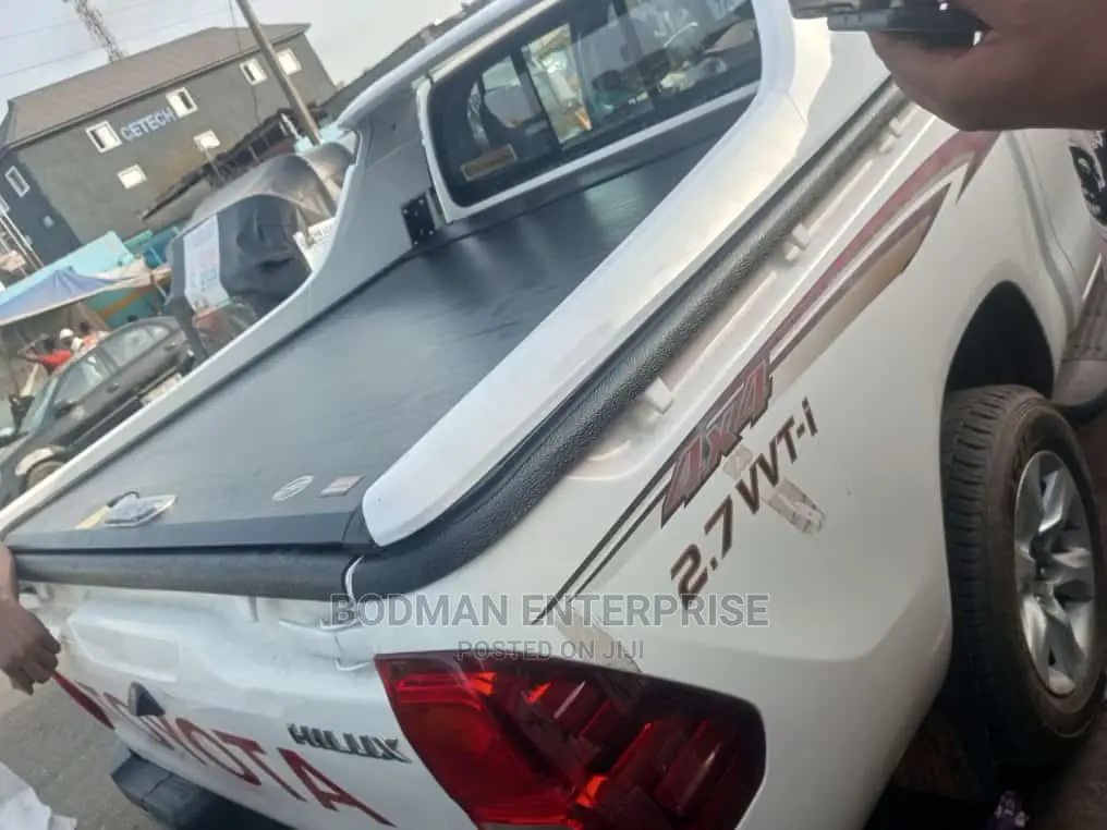 Boot Cover Rolling With Spoiler TRD **+