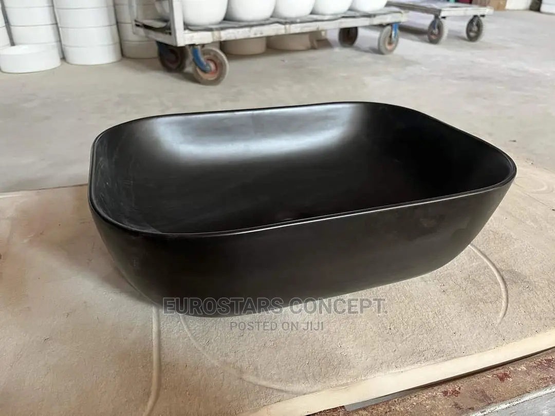 Black Ceramic Wash Hand Basin
