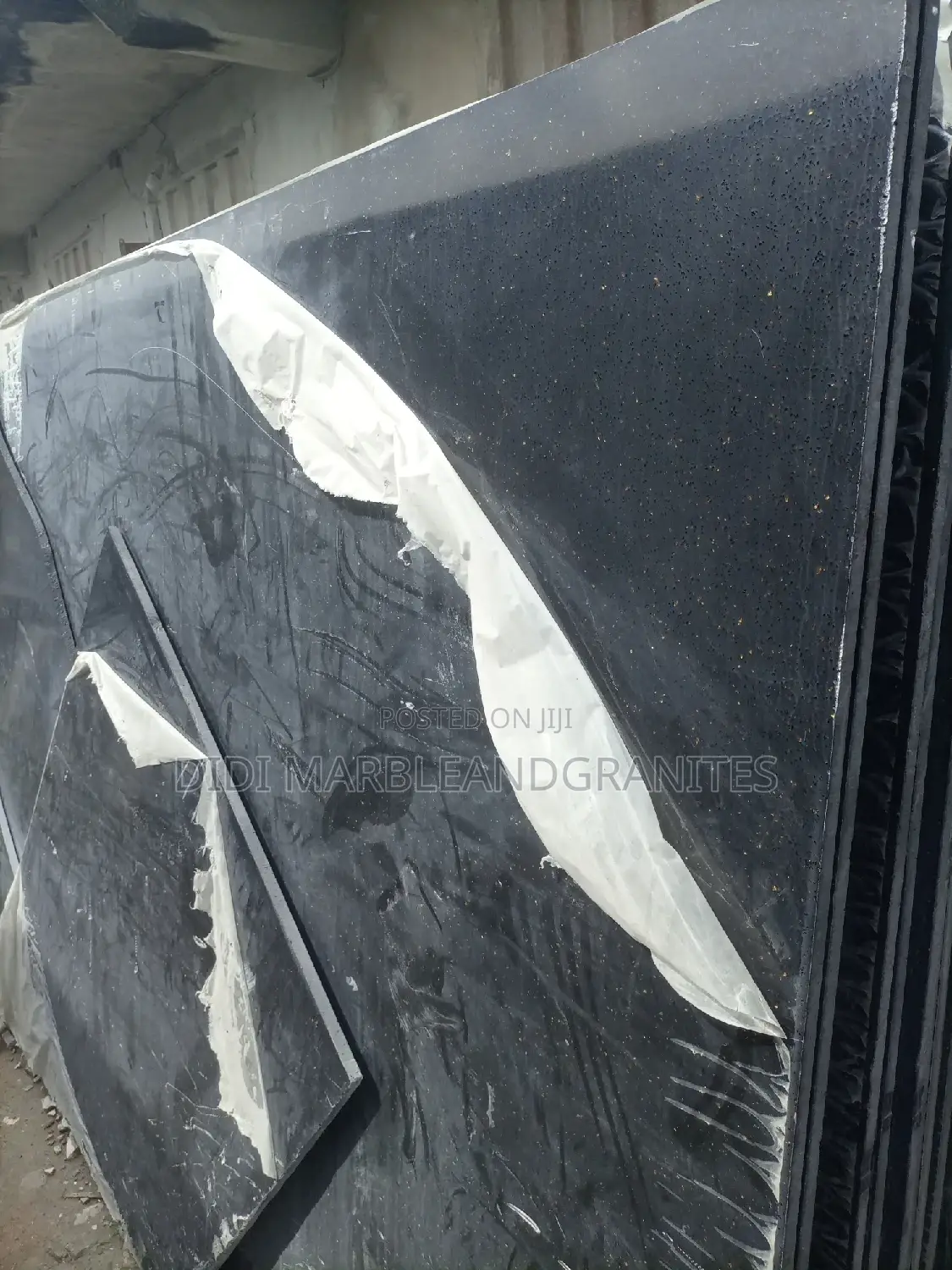 Black Quartz (Spotted Gold)For Kitchen Marble Tops.