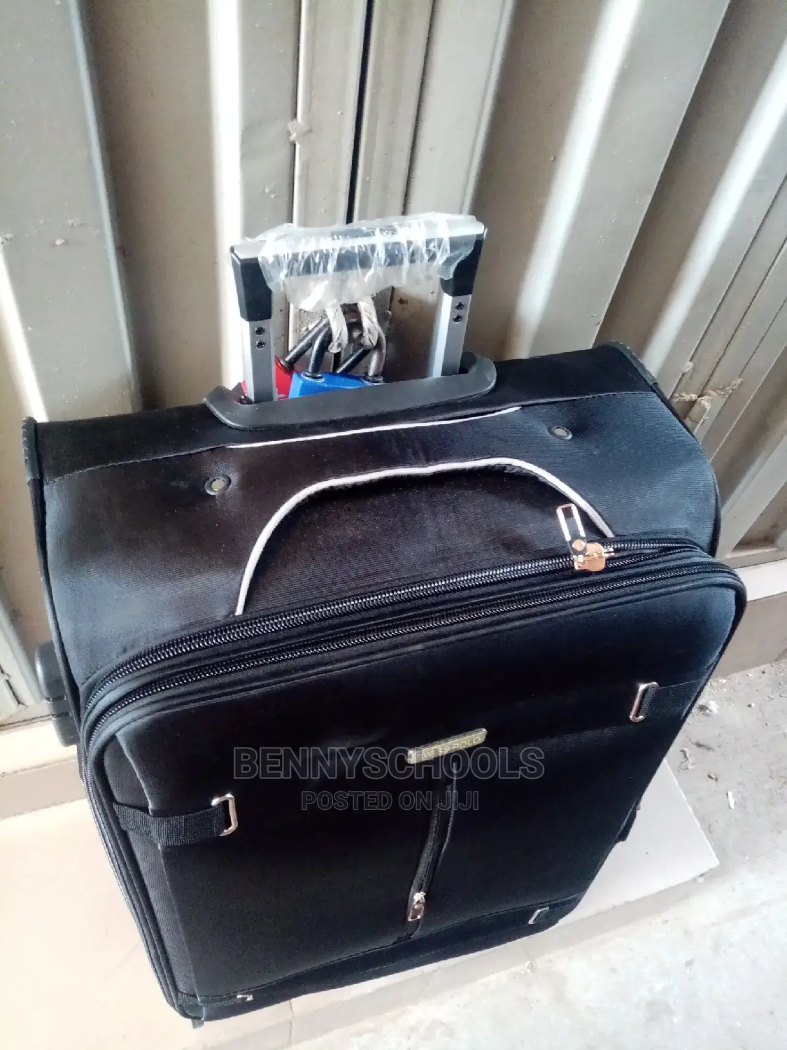 Medium Black Swiss Polo Traveling Luggage Box