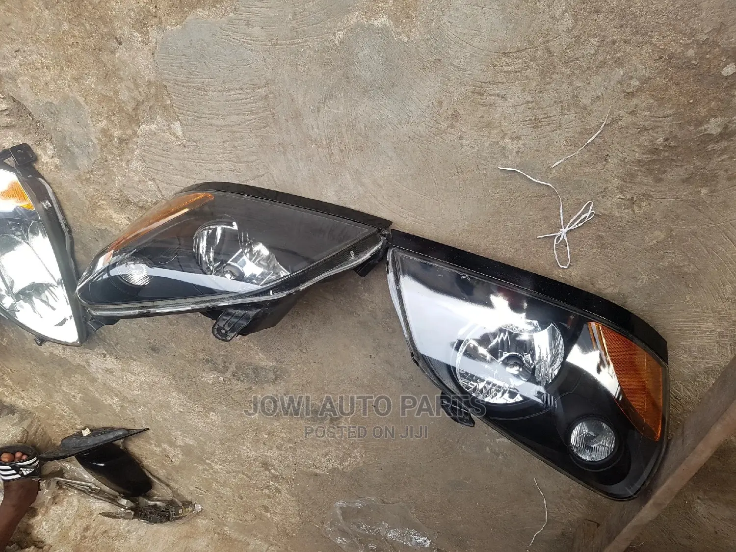 2005 Honda Pilot Headlights