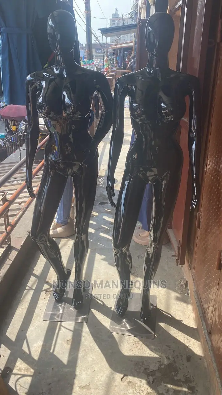 Size 12 Female Glossy Balck Display Big Breast Mannequin