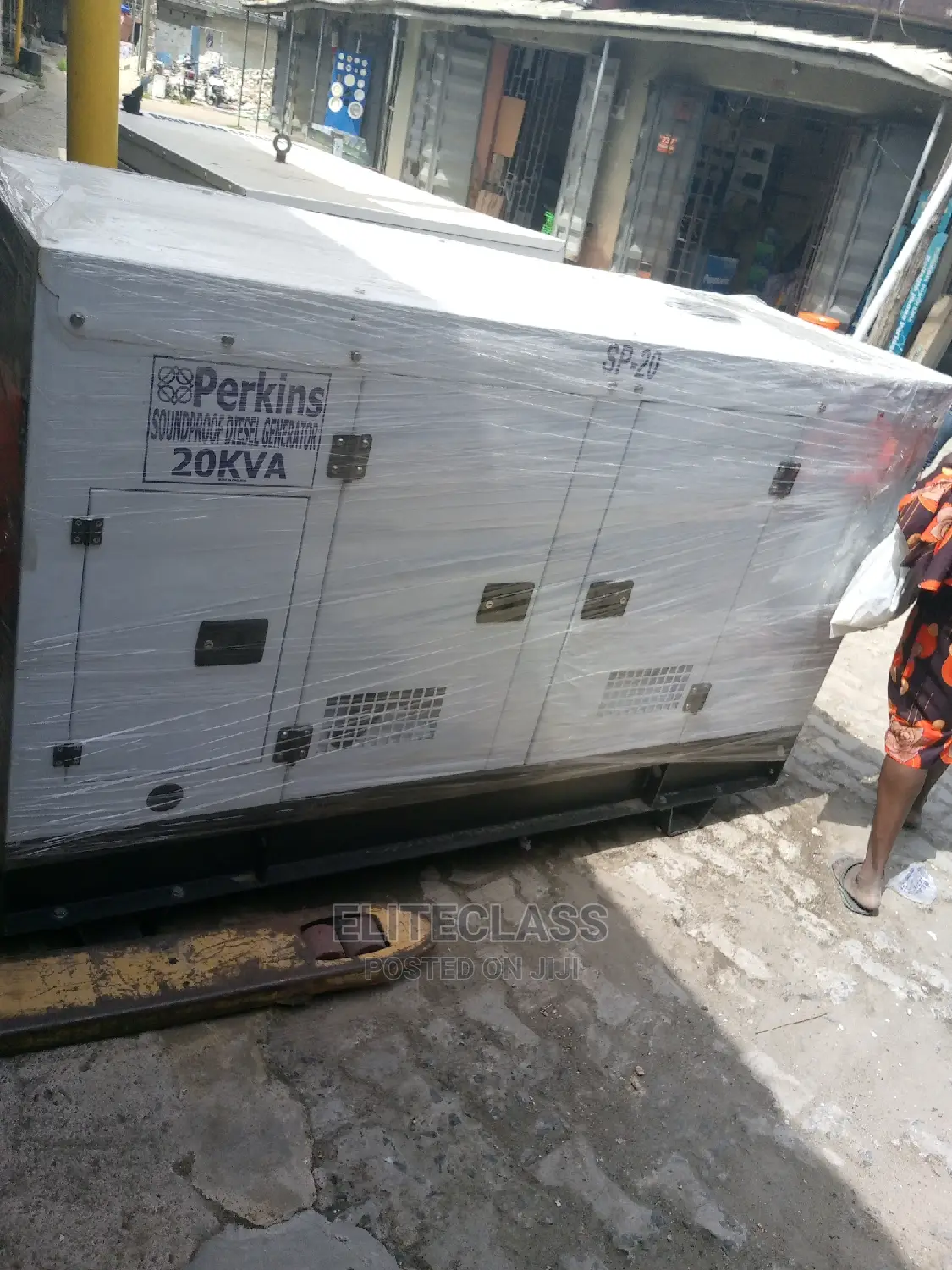 Original Perkins 20kva Soundproof Diesel Generator