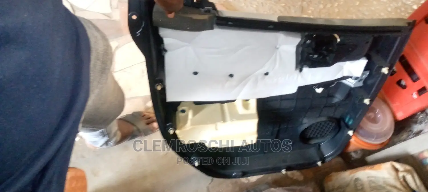 High Quality Certified Door Panel/Mat for Toyota Tundra 2017