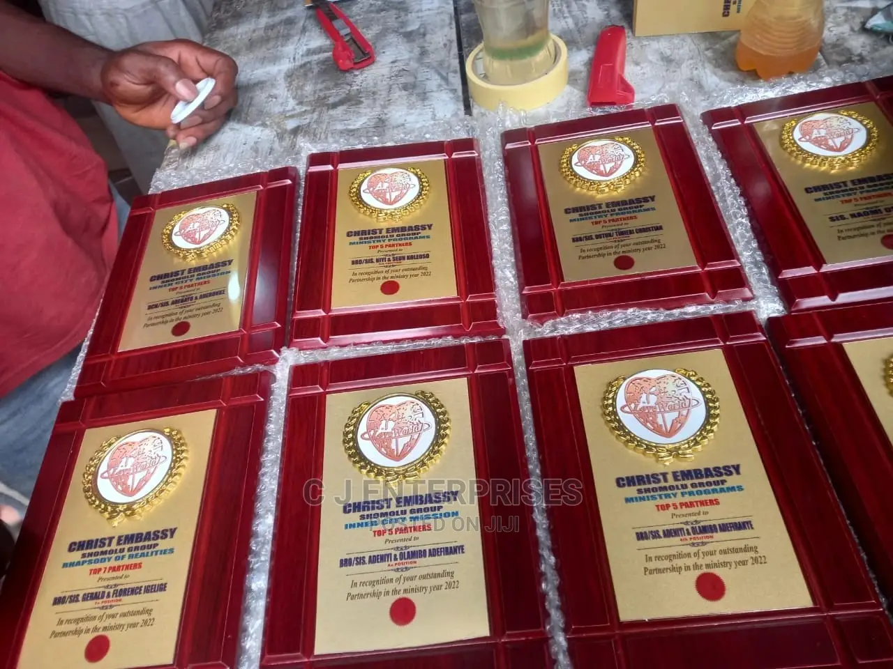 Wooden Award H1