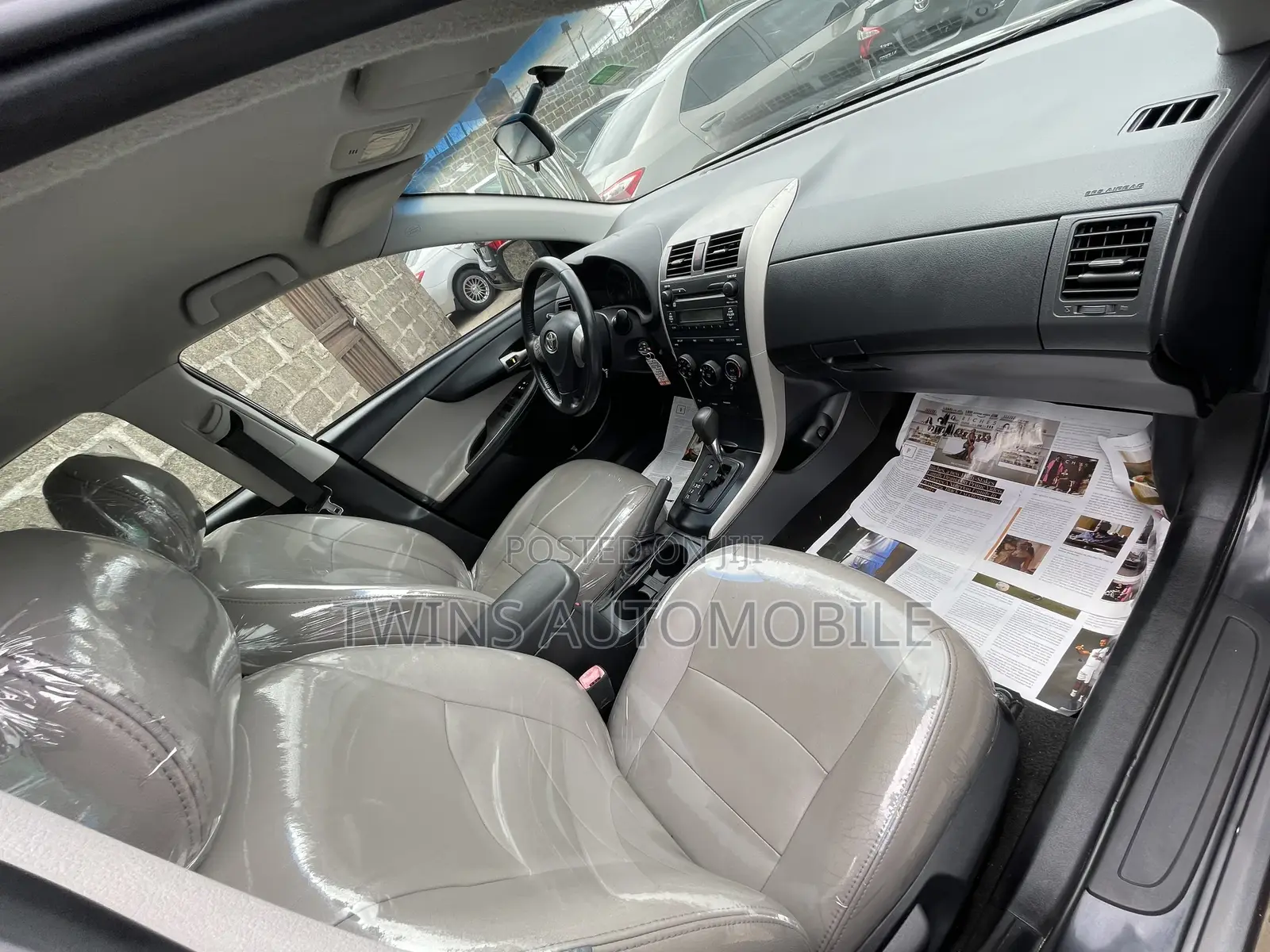 Toyota Corolla 2010 Gray