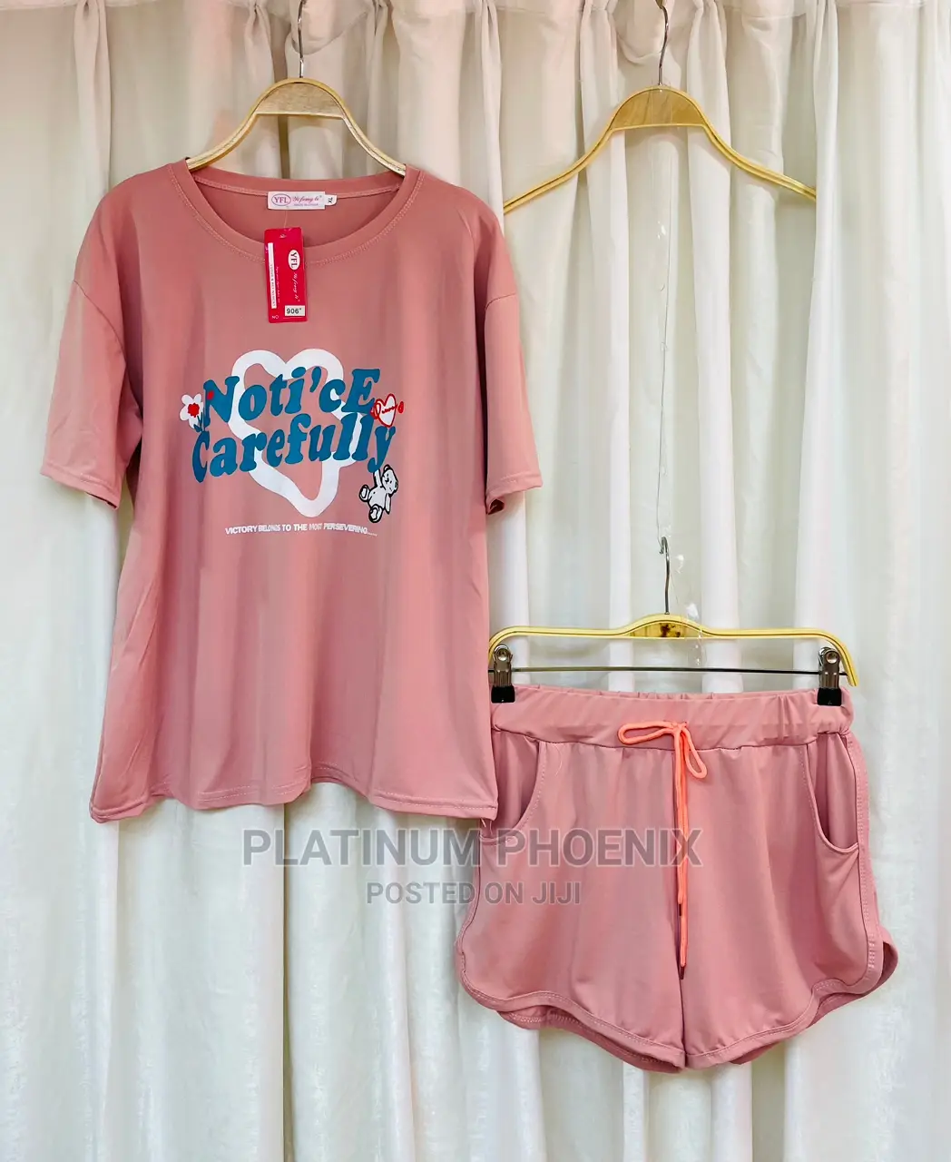 Loungewear/Nightwear
