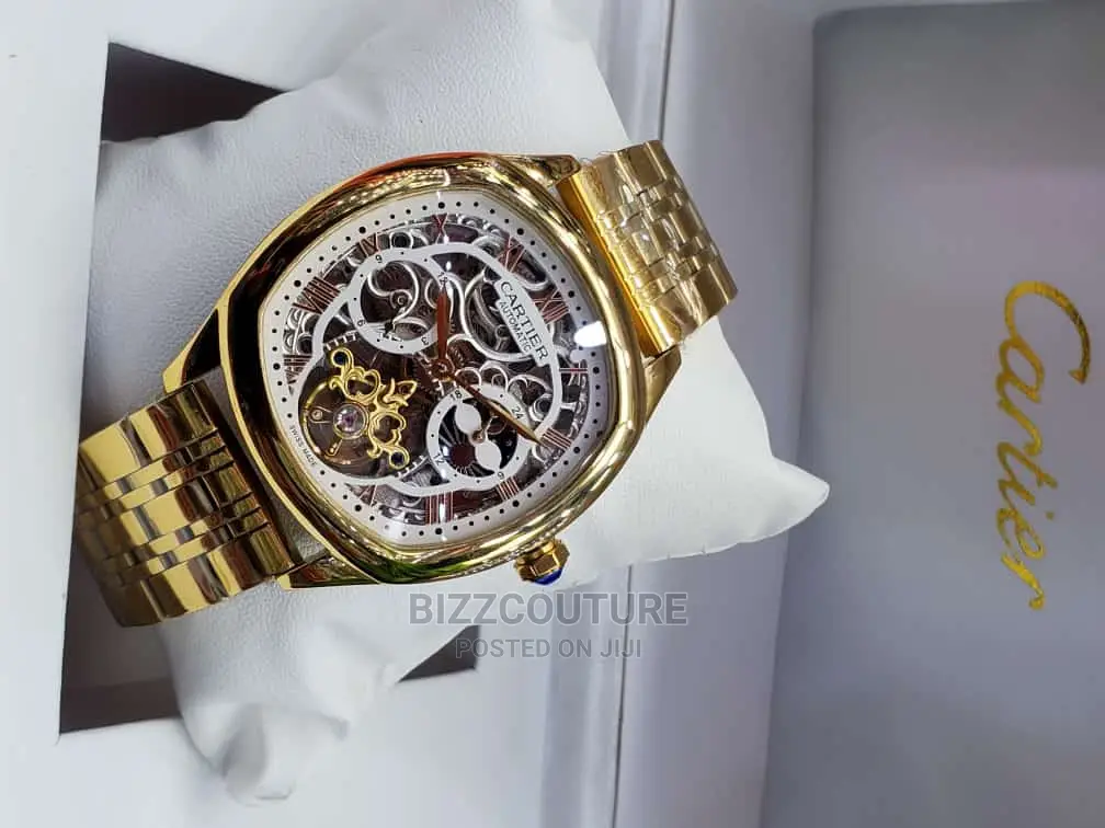 Original CARTIER Gold Strap Chain Watch Available in Store