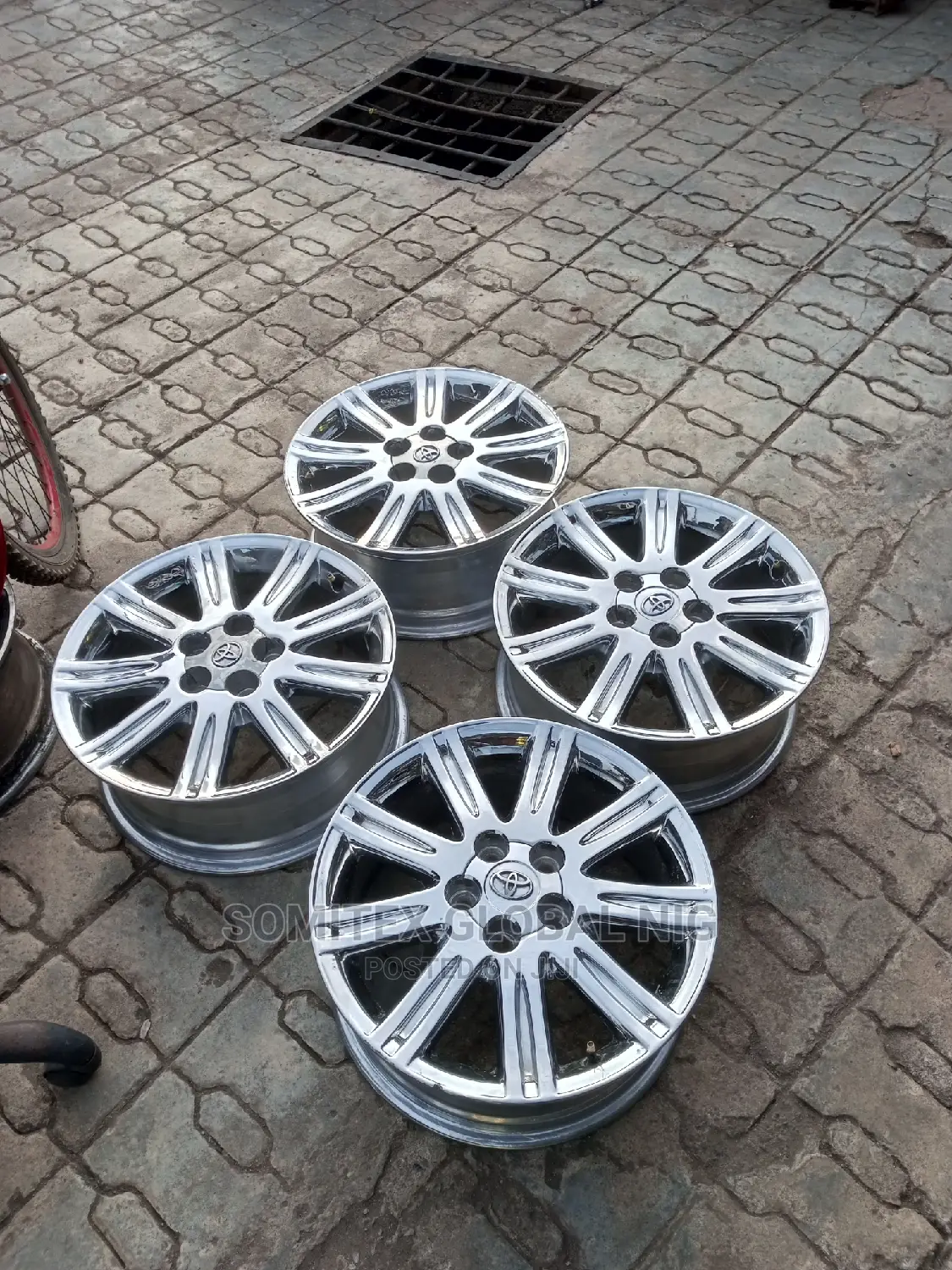 17inch Chrome Alloyed Rim!
