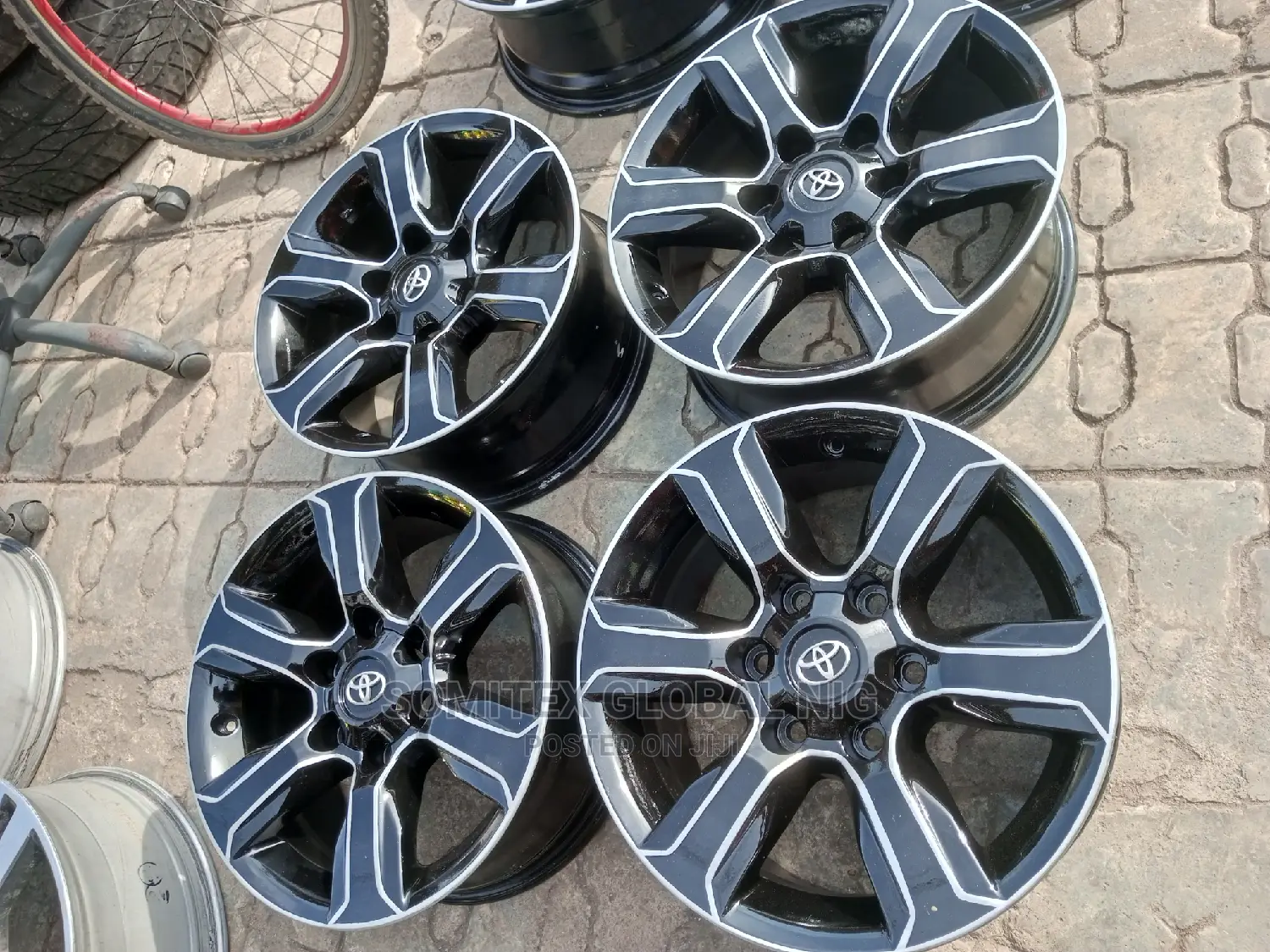 17 Alloyed Rim Toyota Hilux!