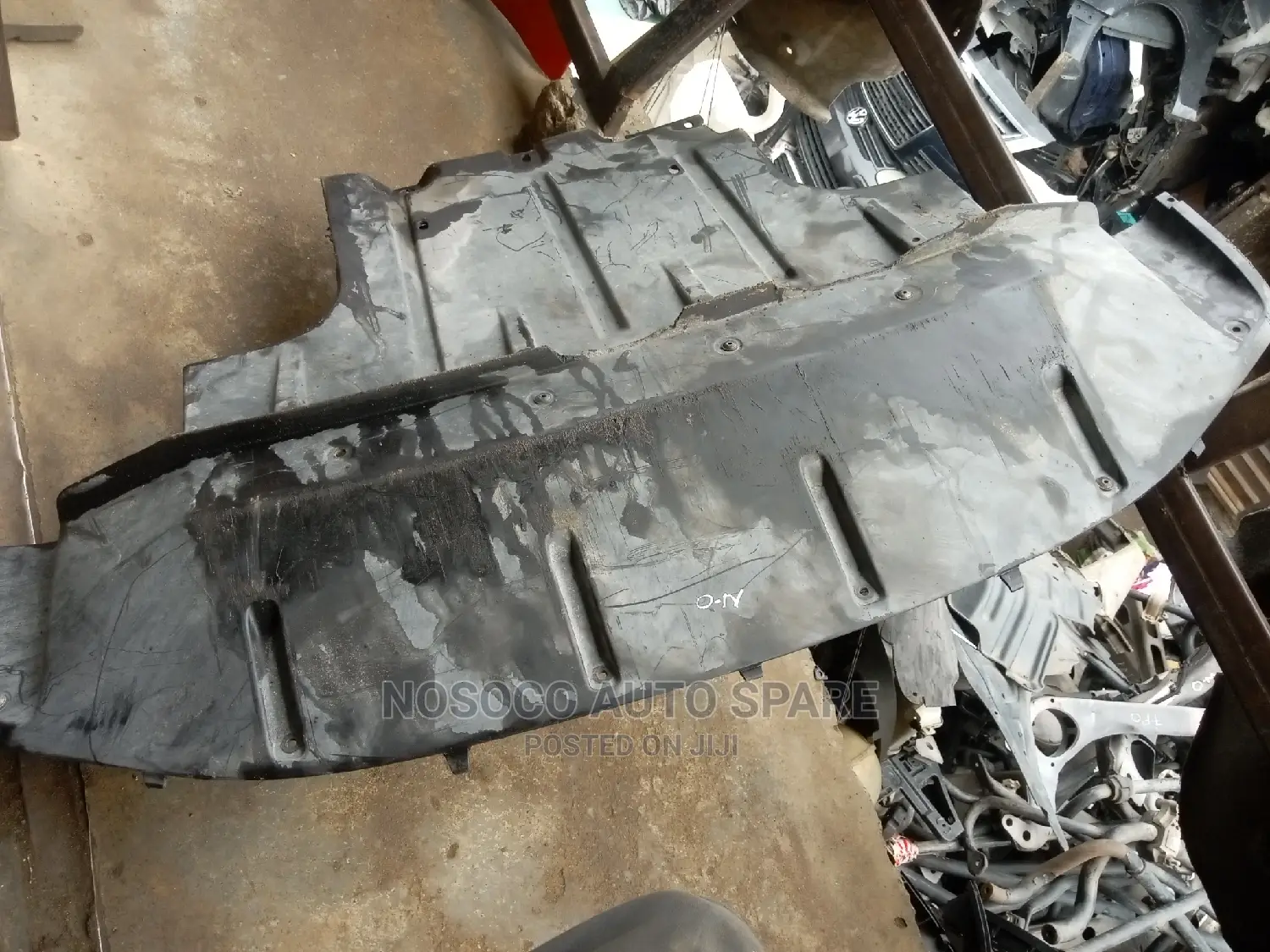Engine Cover Audi Q7 2010 and 2013