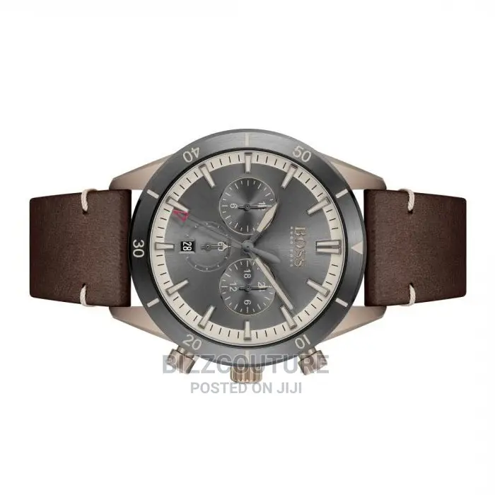Original FOSSIL Leather Strap Watch Available in Store