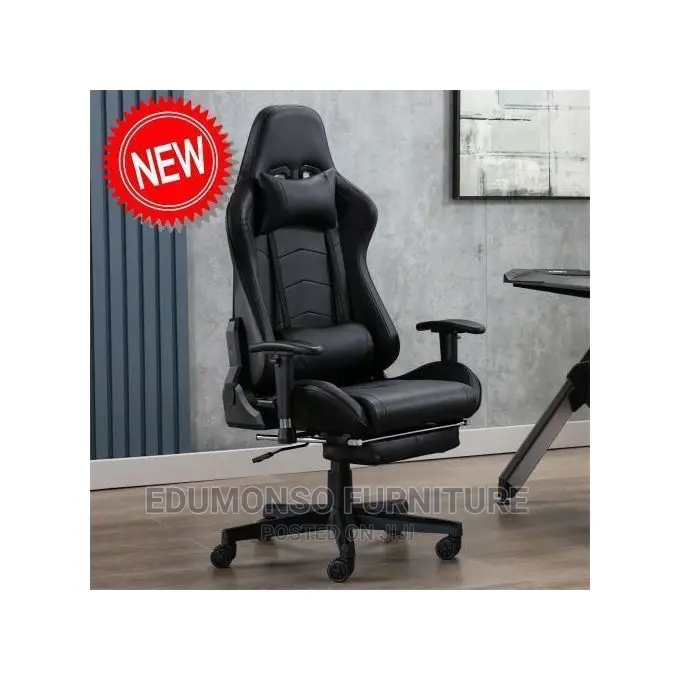 Gaming Chair With Footrest and Lumbar Support
